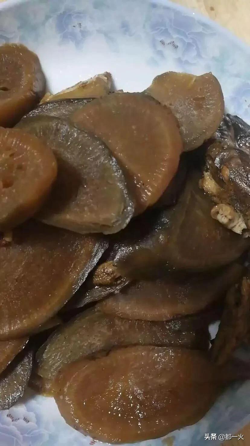 苦涩的乡愁回忆（黑圪条米琪）