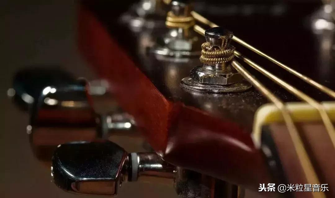 吉他初学者教找自己的调,吉他新手教学看谱