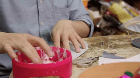 花100亿买纸，烧1000吨物欲｜中国人烧给故人的究竟是什么？