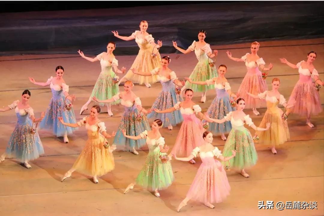 蝴蝶翩飞在天鹅湖上——记展翅高飞的湖南省演艺集团