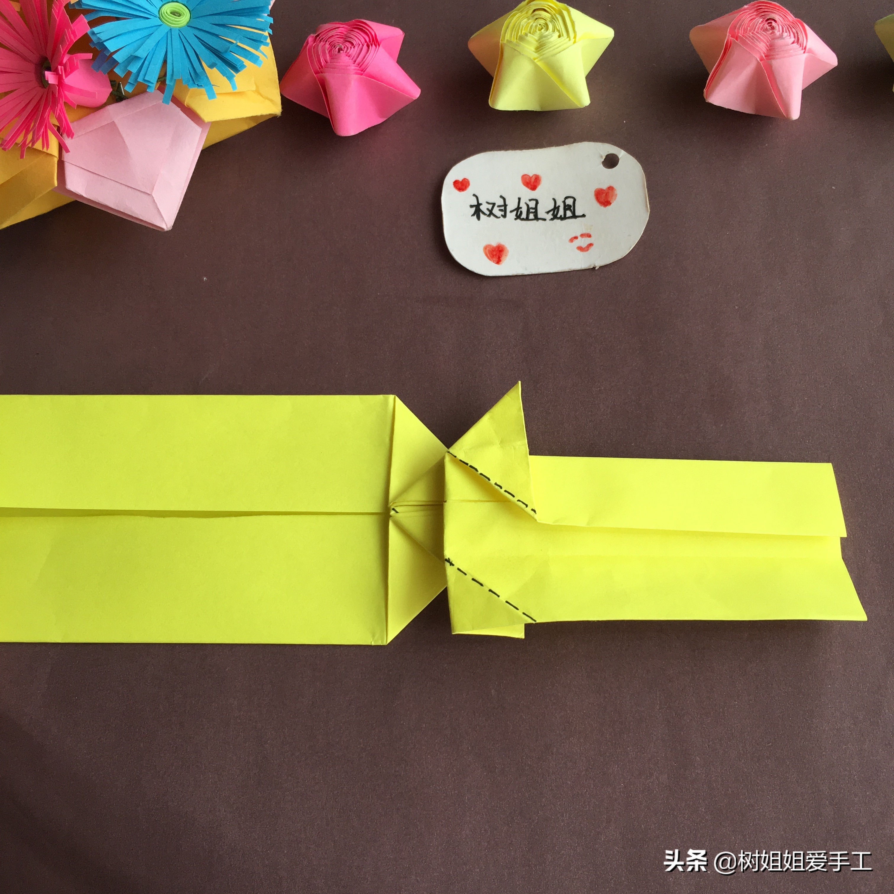 蝴蝶结戒指折纸教程慢动作,蝴蝶结戒指折纸教程