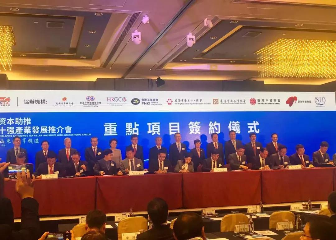 好紧张马上要和喜欢的人表白了,对已婚女人表白她很紧张