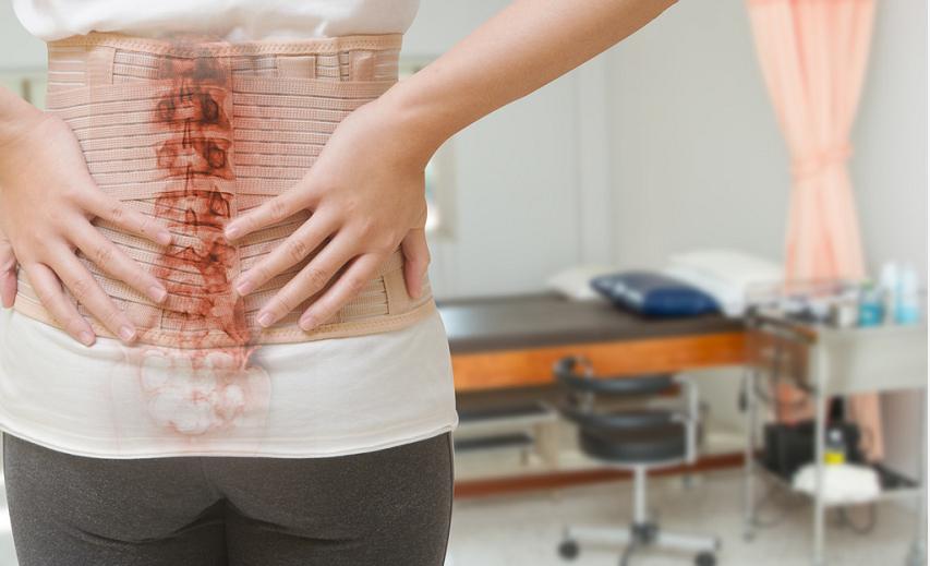 经常腰背疼痛是什么原因,经常腰痛要警惕四种原因