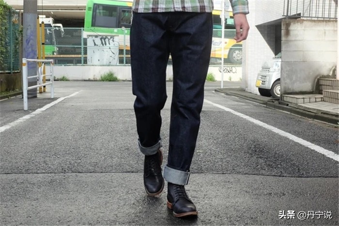 传统直筒裤型太肥了吗?日本武士品牌推出宽松锥形牛仔裤