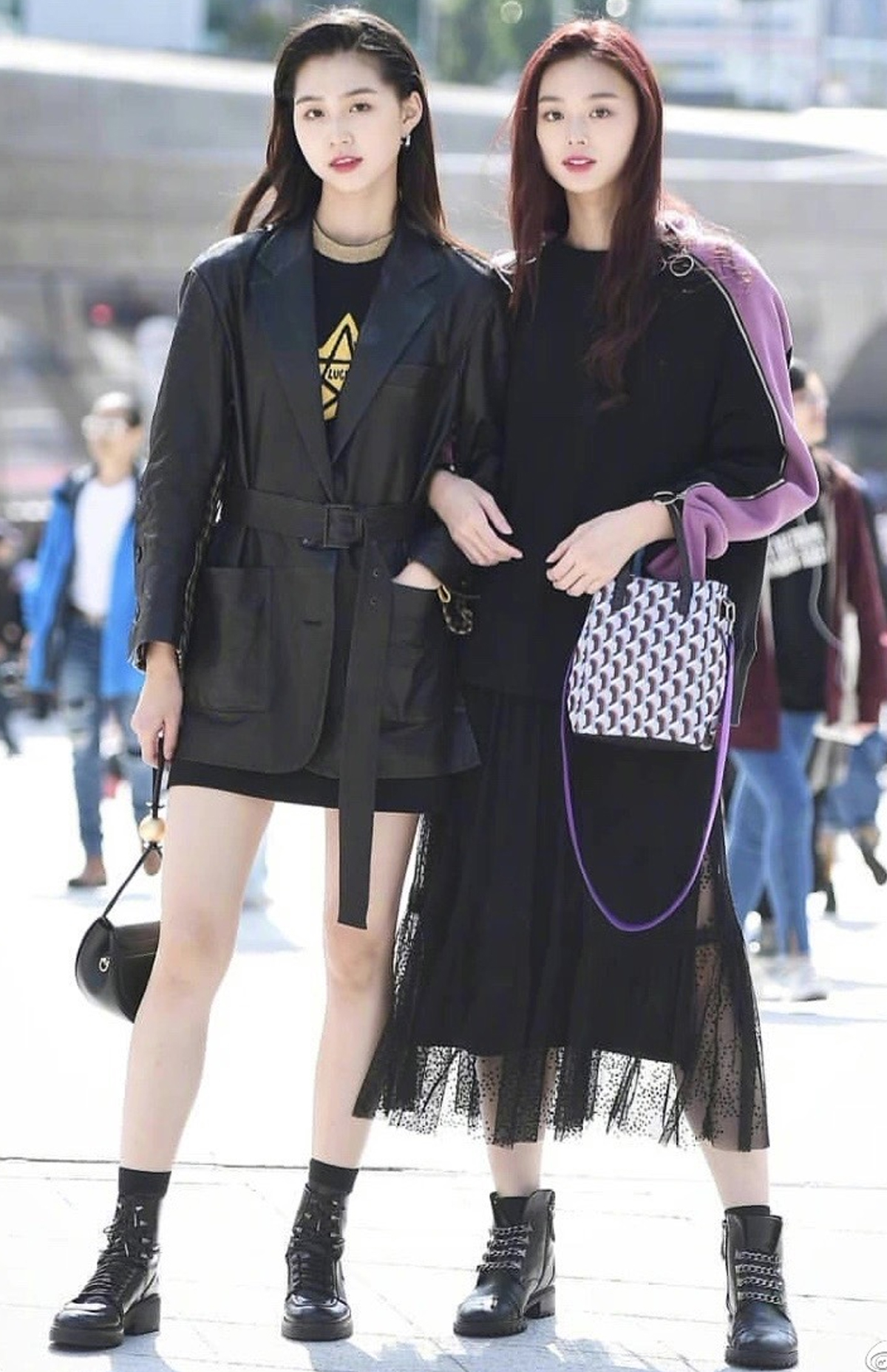 韩国街拍女生穿搭慢视频,2020街拍韩国女穿搭真实时尚