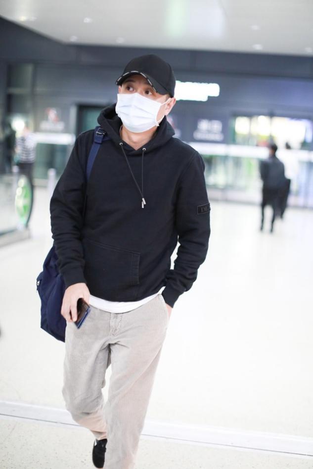 洋气潮流卫衣运动装,卫衣运动鞋搭配