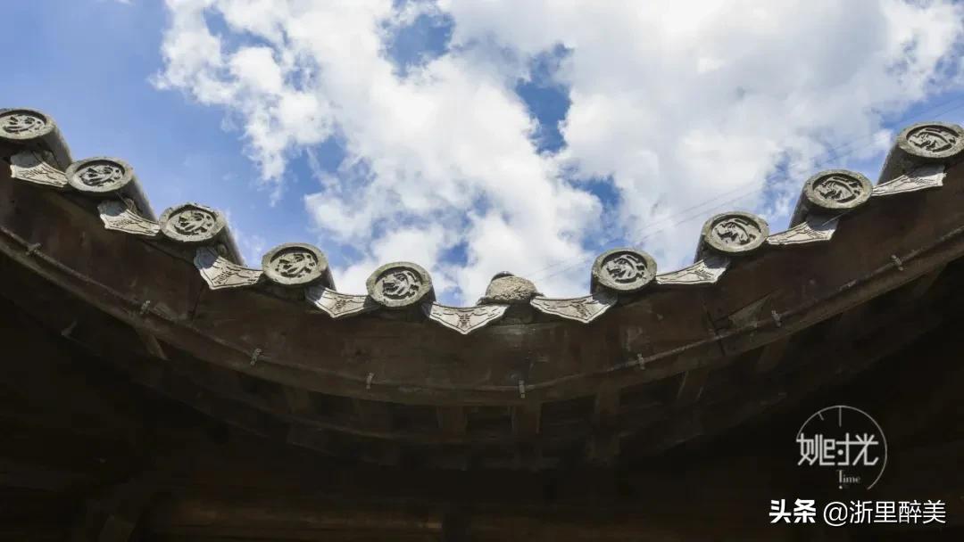 隐藏在深山中的千年古村视频,深山中隐藏着700年的浙江古村