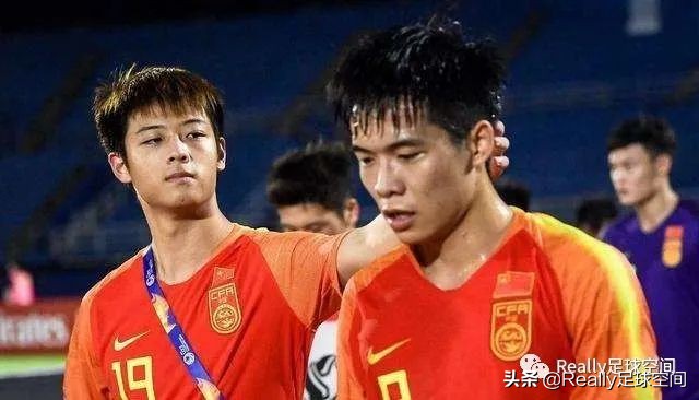 危机感！97国奥“四小天鹅”生存现状，中国足球何谈未来……