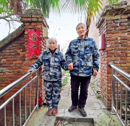 87岁退役老兵捐款5万元,85岁老人捐款一千万是什么纪录片