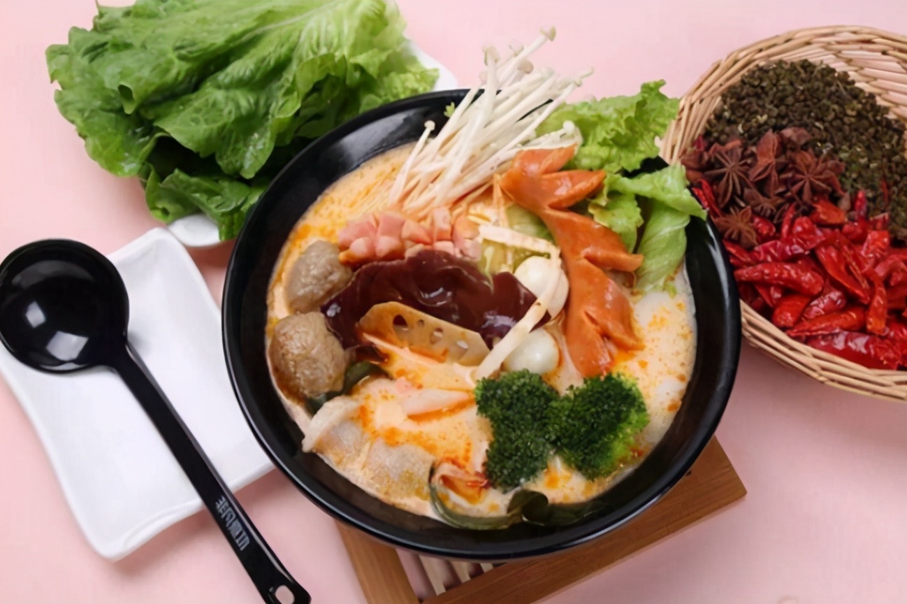 去吃麻辣烫吃哪样食材不踩雷,麻辣烫吃什么菜不压秤