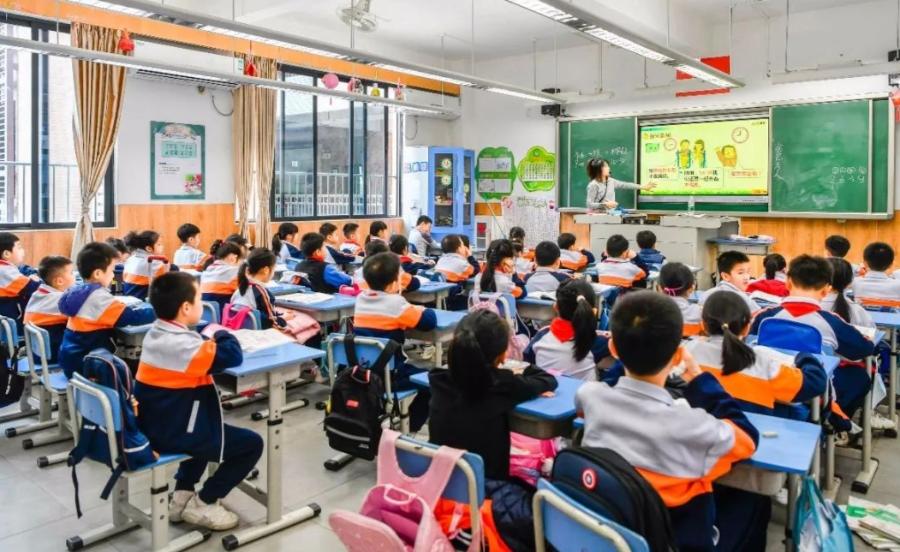 长岭居小学排名,广州黄埔长岭居小学