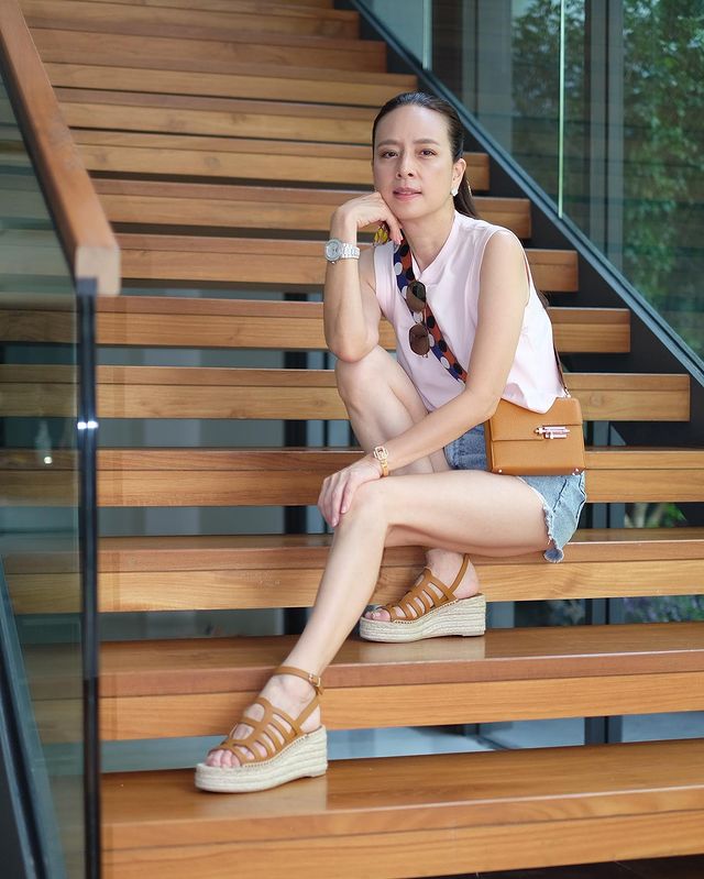 泰国华裔富婆罕见和老公同框,泰国华裔富婆和老公秀恩爱