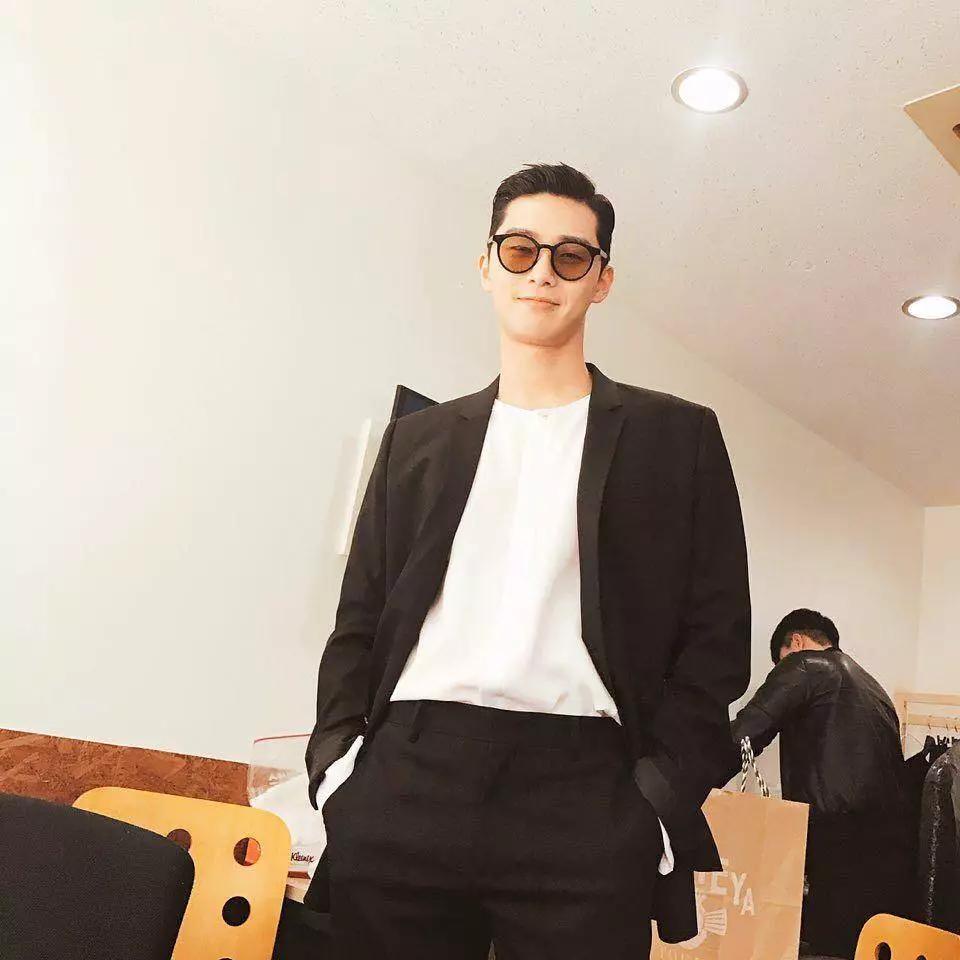 参考金秘书穿搭,韩剧金秘书潮流穿搭视频