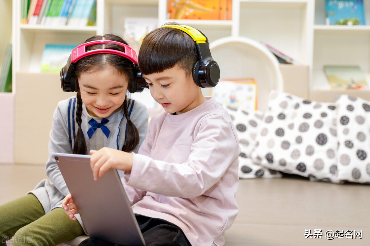 爸爸姓夏应该给儿子取什么名字,爸爸姓夏给孩子起名字