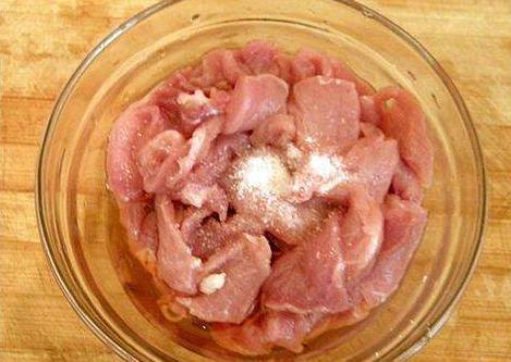 炒过油肉做法,炒肉时放醋肉会嫩还是硬