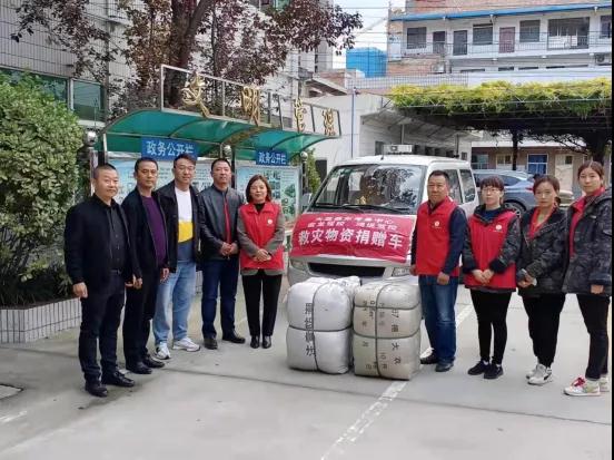 洪水无情人间有爱一起为家乡加油,洪水无情人间有爱河南加油