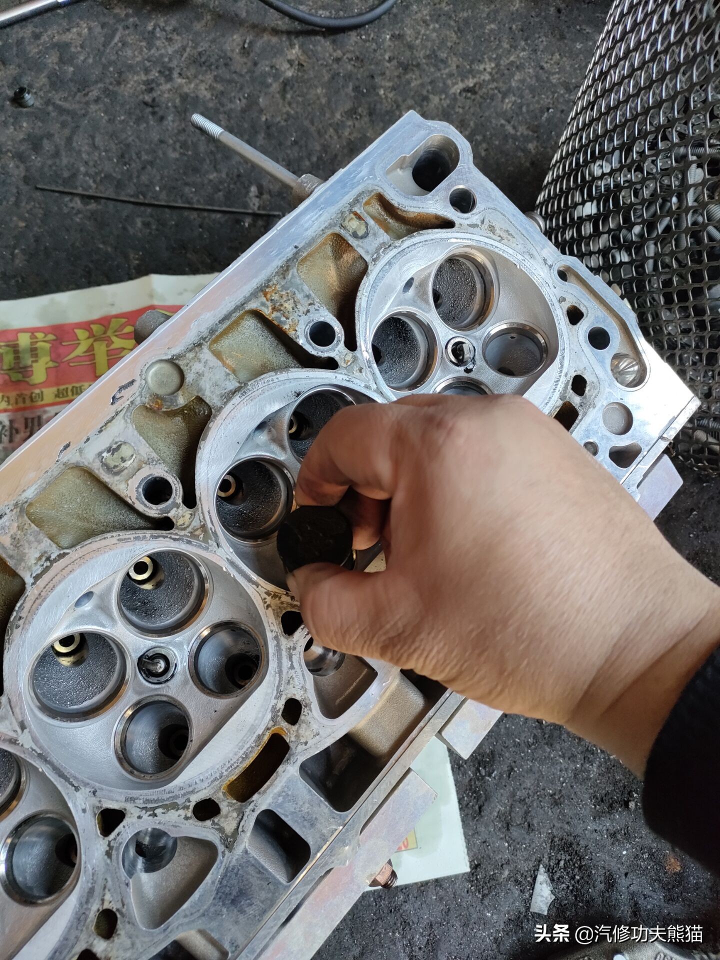 2011款奥迪q5烧机油怎么彻底解决,奥迪q5三代ea888发动机烧机油原因