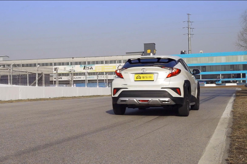 丰田c-hr领先配置,丰田C-HR测评视频