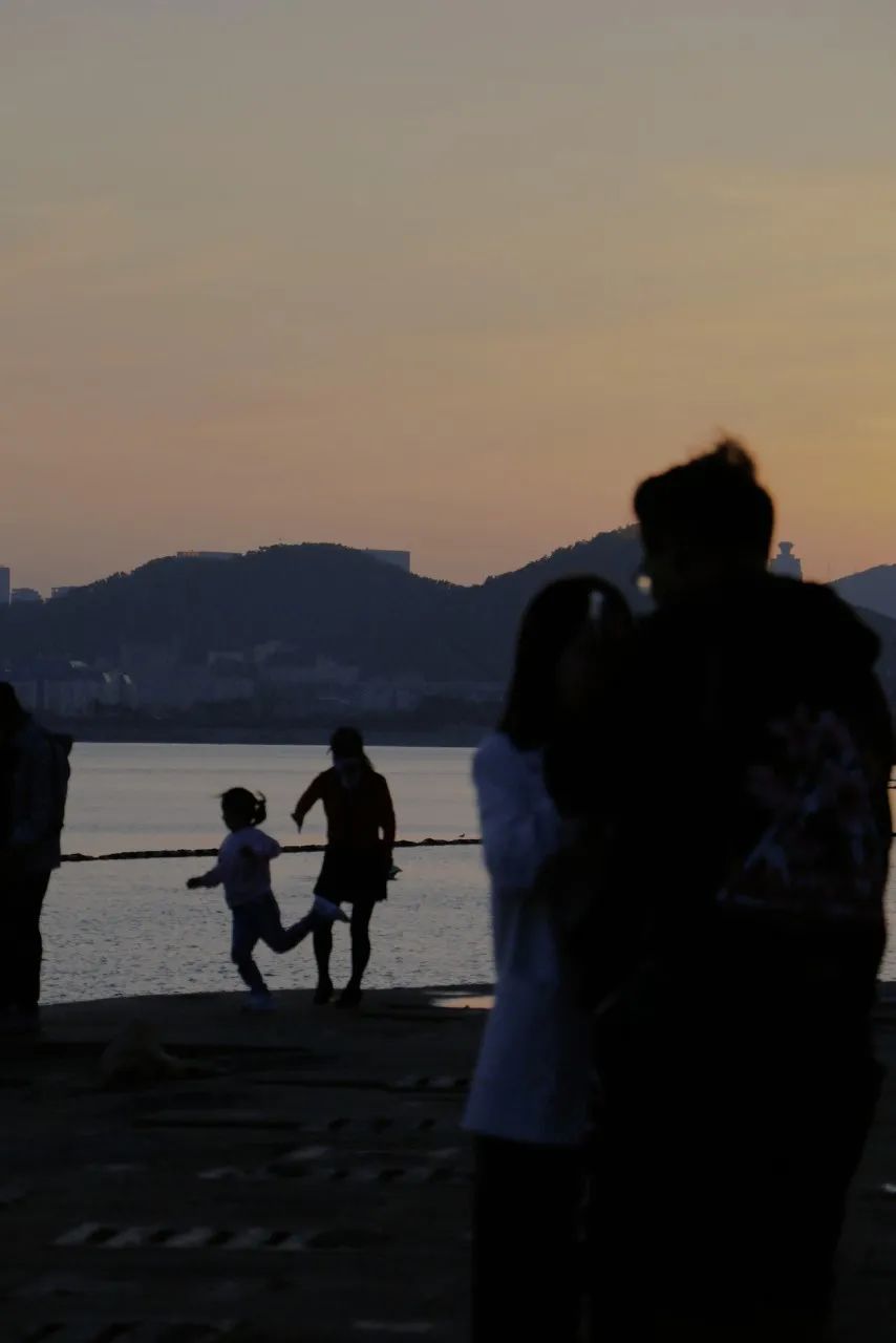 这些特大城市里，这个北方海边城市真的挺“大”