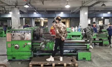 山东蓝翔学挖掘机视频,蓝翔学开挖掘机