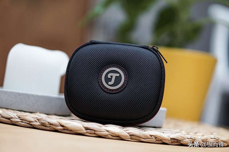 欧洲卖130欧元的耳机国内竟然只卖199人民币，到手后的真实感受