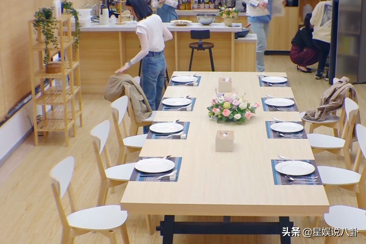 谈恋爱女生如何表达爱意,恋爱小技巧我喜欢你