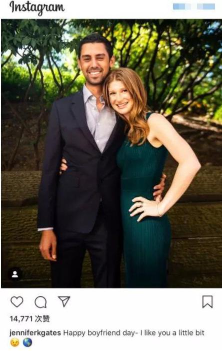 霍启刚郭晶晶带着孩子去赚零花钱,霍启刚晒儿女擦车