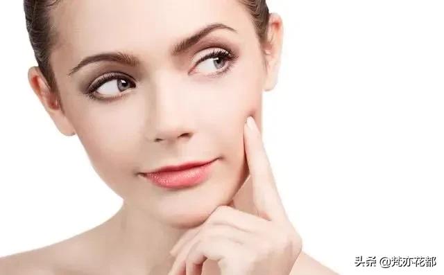 起皮干燥用什么护肤最好,皮肤起皮干燥有碎屑用什么护肤