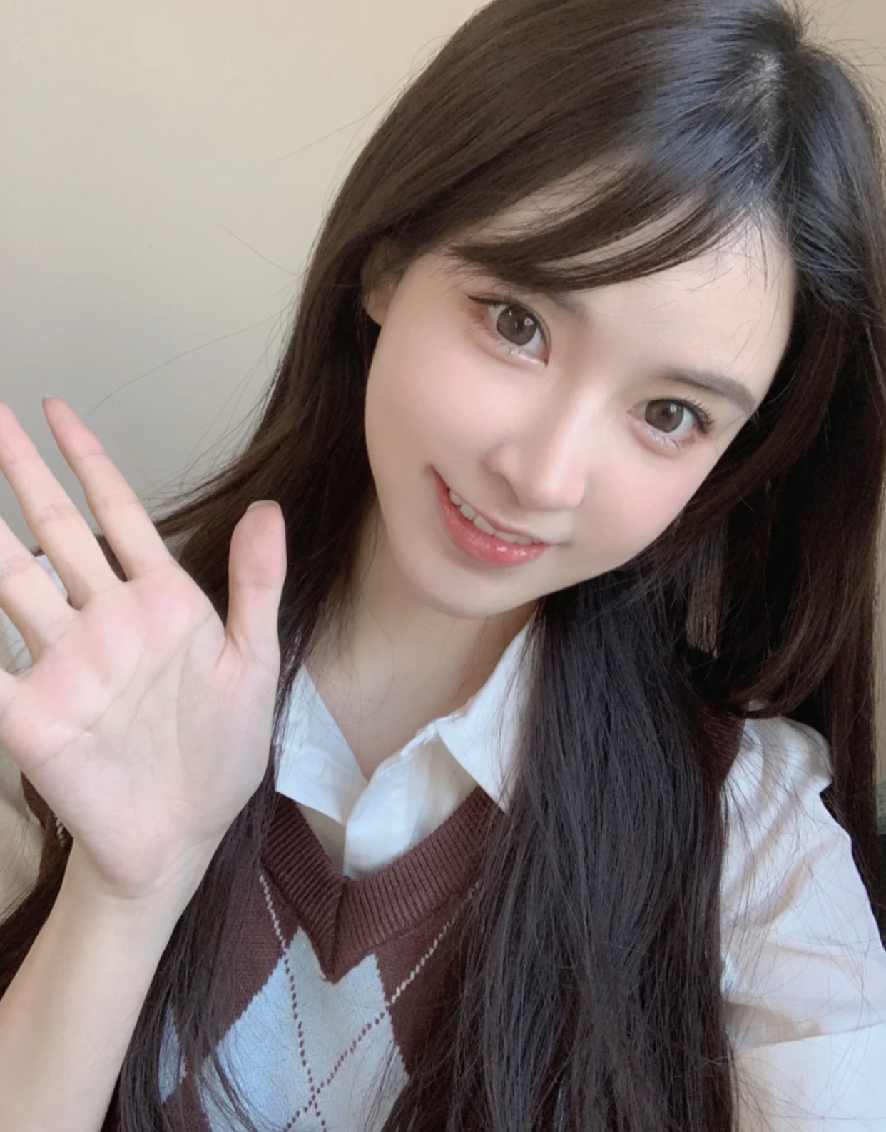 香奈儿黄皮显白显嫩色号口红,适合黄皮的香奈儿口红色号4202