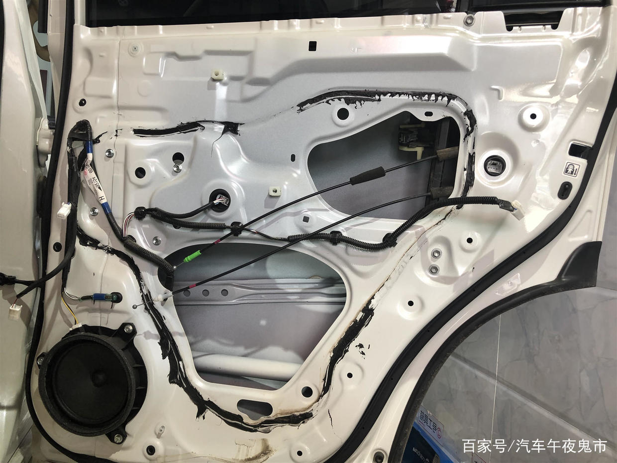 普拉多改装绿武士图片,普拉多音响改装法国劲浪效果试听