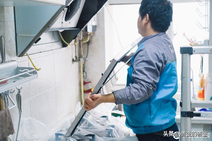 美的油烟机官方专业清洗,美的智慧生活侧吸油烟机深度清洗