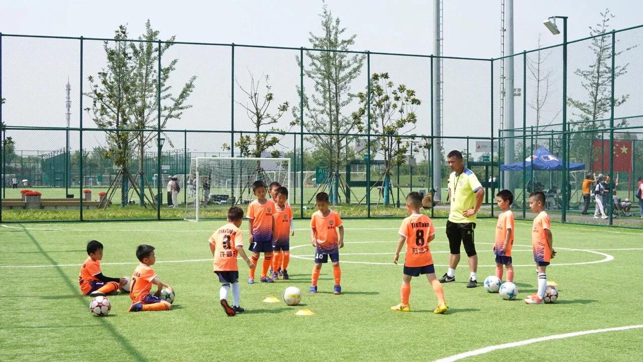 上海青少年足球俱乐部联赛赛程,2021上海青少年足球邀请赛