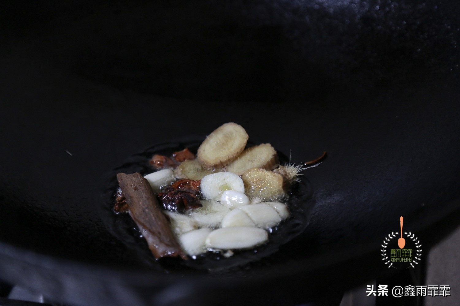 排骨焯水后肉又硬又柴,排骨焯水口感变硬