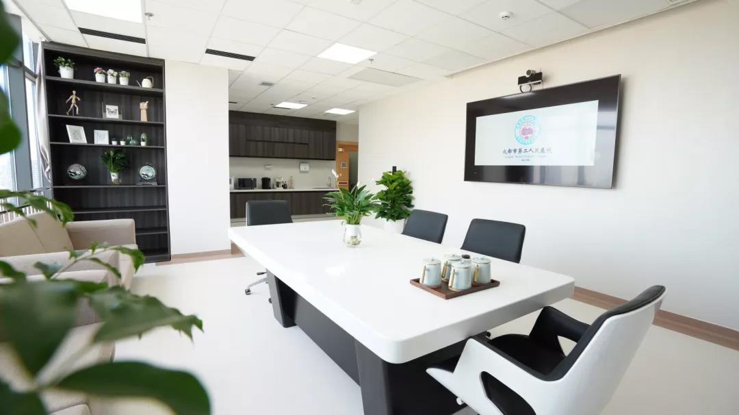 在这住院，省心的不止一点成都市第二人民医院国际医疗部提供就医“私人订制”服务