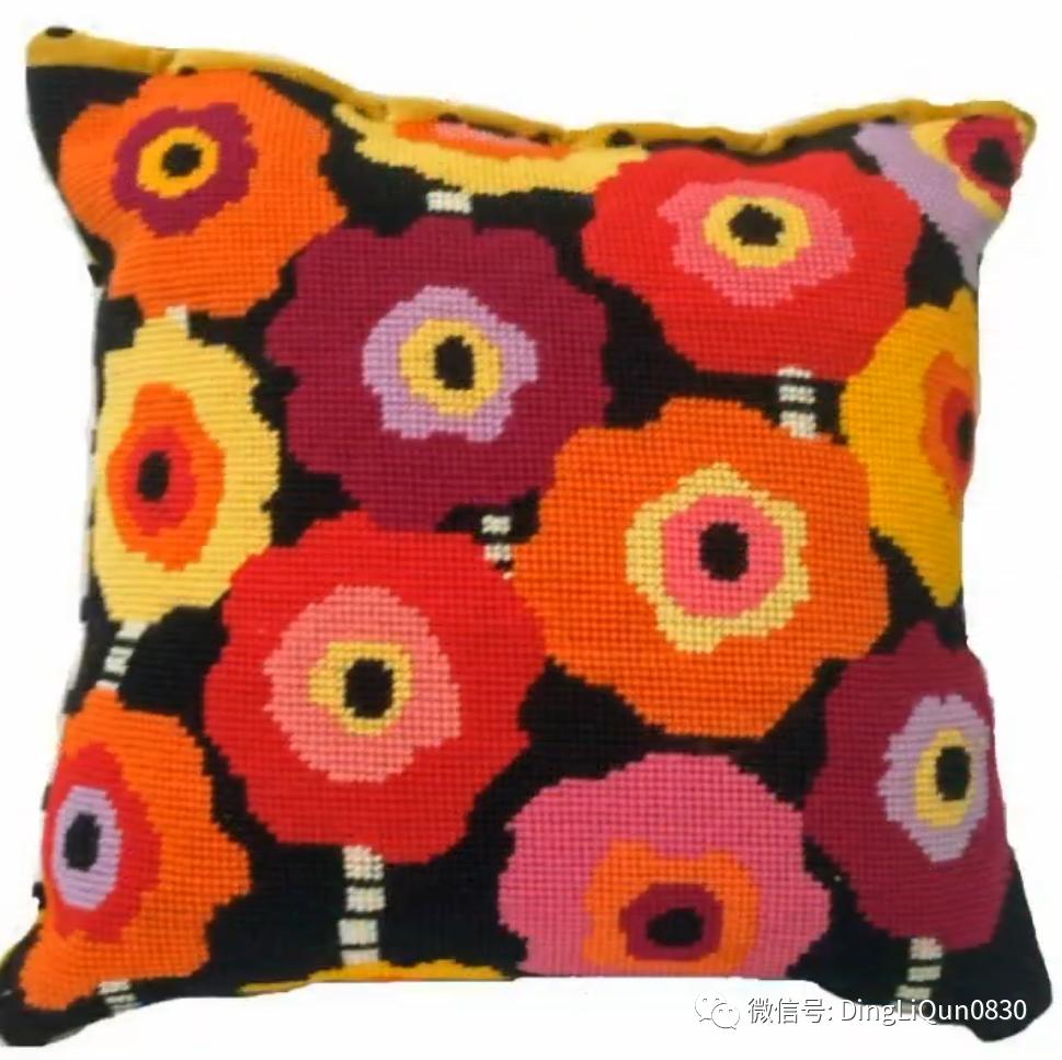 绣好的十字绣抱枕,十字绣新款圆形抱枕图案大全