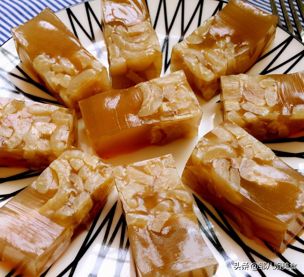 做猪皮冻的方法与技巧,做猪皮冻猪皮沉底怎么回事