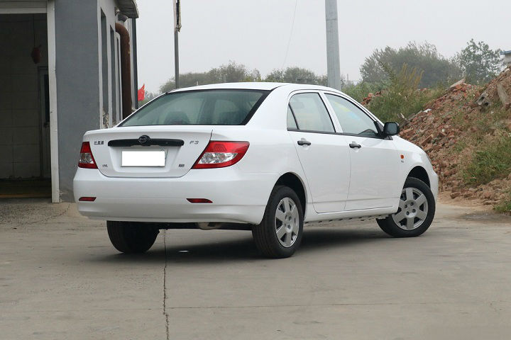 比亚迪f3四万多的有气囊么,2018年的比亚迪f3带安全气囊吗