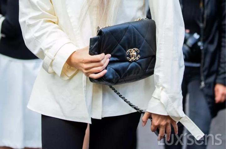 zara今年最流行的包包女款,zara同款包包