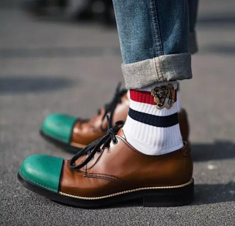 5个男生卷裤腿神技，你一定要学！别再和插秧队队长赵四一样了！