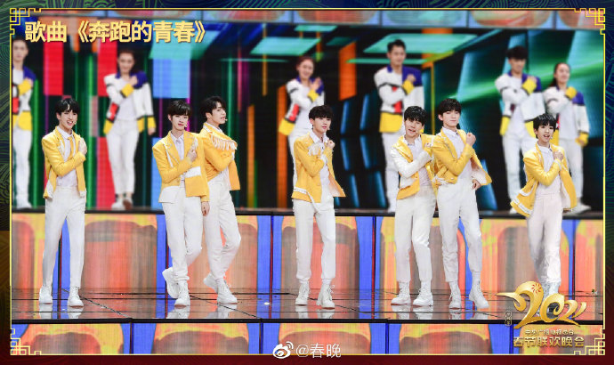 央视人民日报谈粉丝破亿,人民日报评央视春晚相声