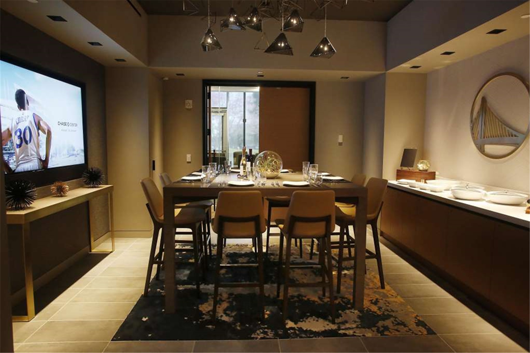 勇士球馆大通中心什么时候修建,勇士旧球馆大通中心