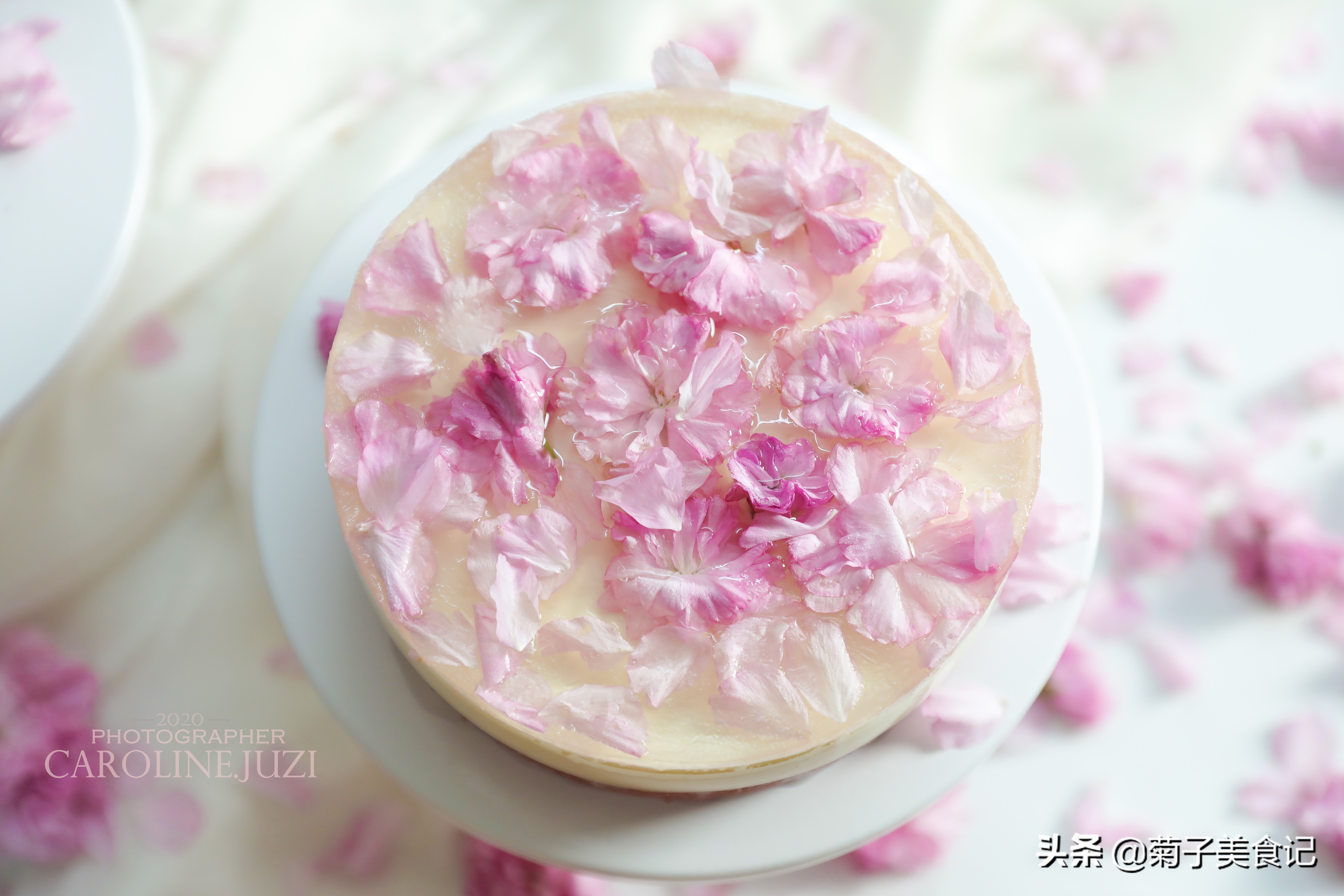 甜品樱花慕斯蛋糕,美到窒息的巧克力甜品