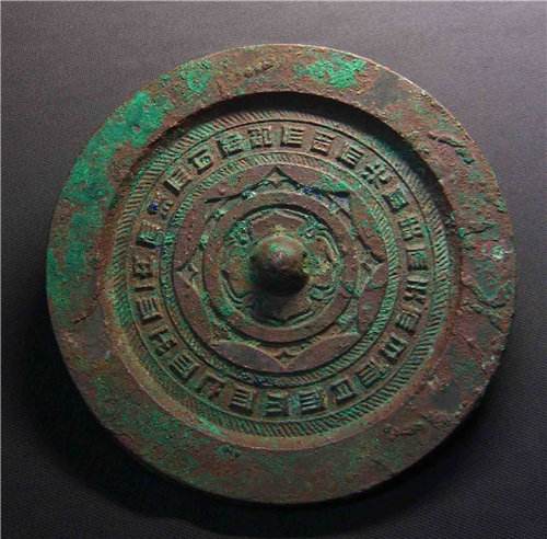 商代真品铜镜380厘米12生肖大铜镜,古代的铜镜什么图案最有收藏价值