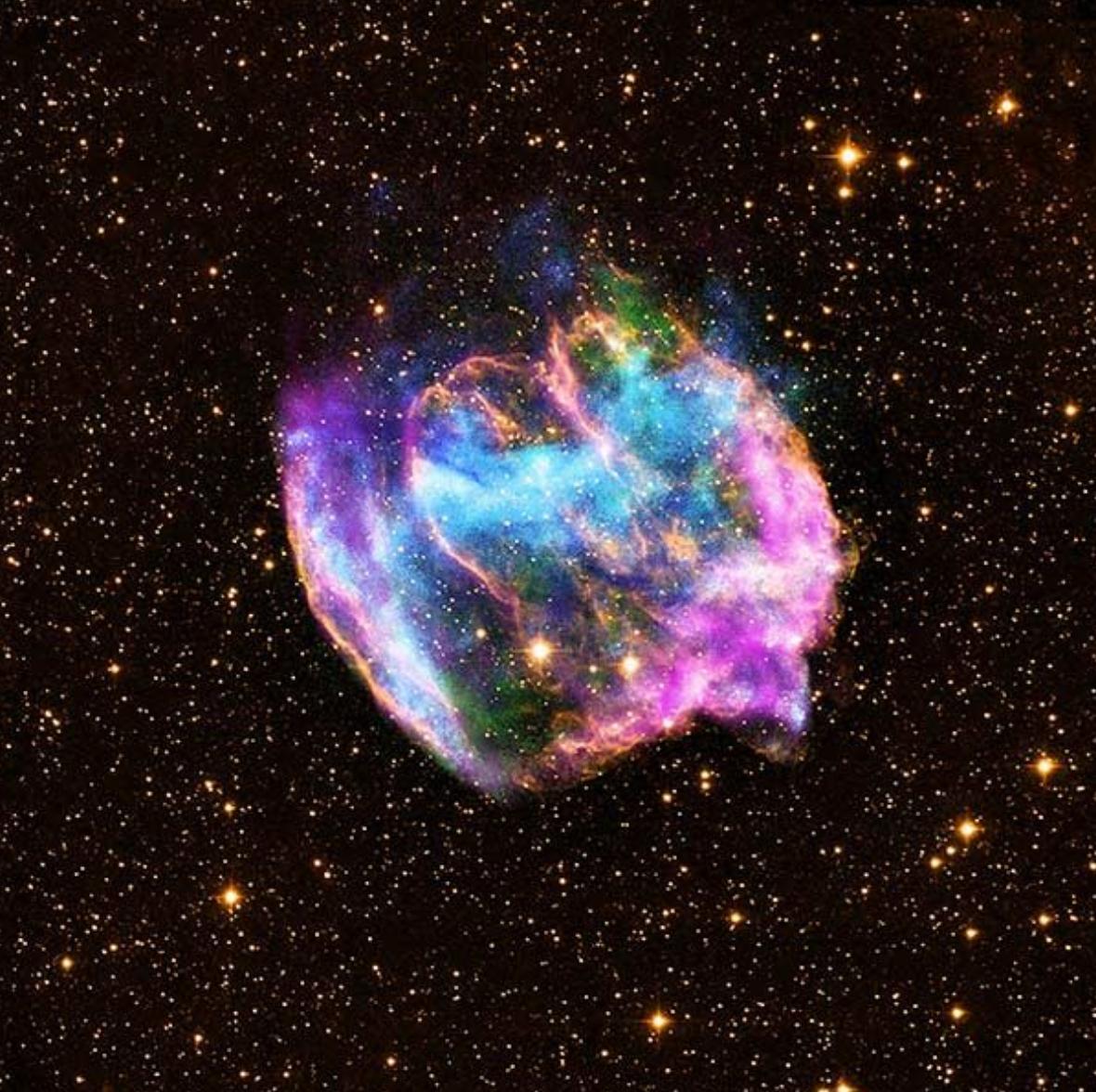 外太空发现的奇怪事,外太空怪异物真实视频