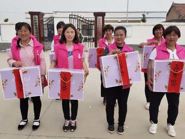 许昌市对口扶贫单位在淮阳县安岭镇绪寨村举办第二期家政月嫂培训