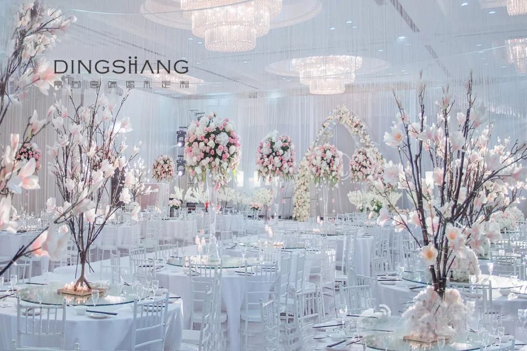 男方婚礼当天的完整基本流程,婚礼当天迎亲的流程和步骤