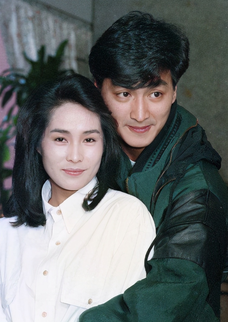 凭一角红极一时，遭遇封杀转行成商人，身家过亿却甘心走穴捞金