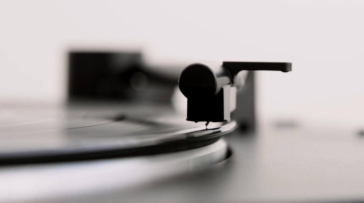 索尼pslx310bt黑胶唱机,索尼ps-lx310bt唱片机怎么用