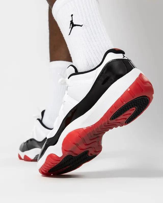 买到假鞋去哪里做真伪鉴定,怎样鉴别假球鞋