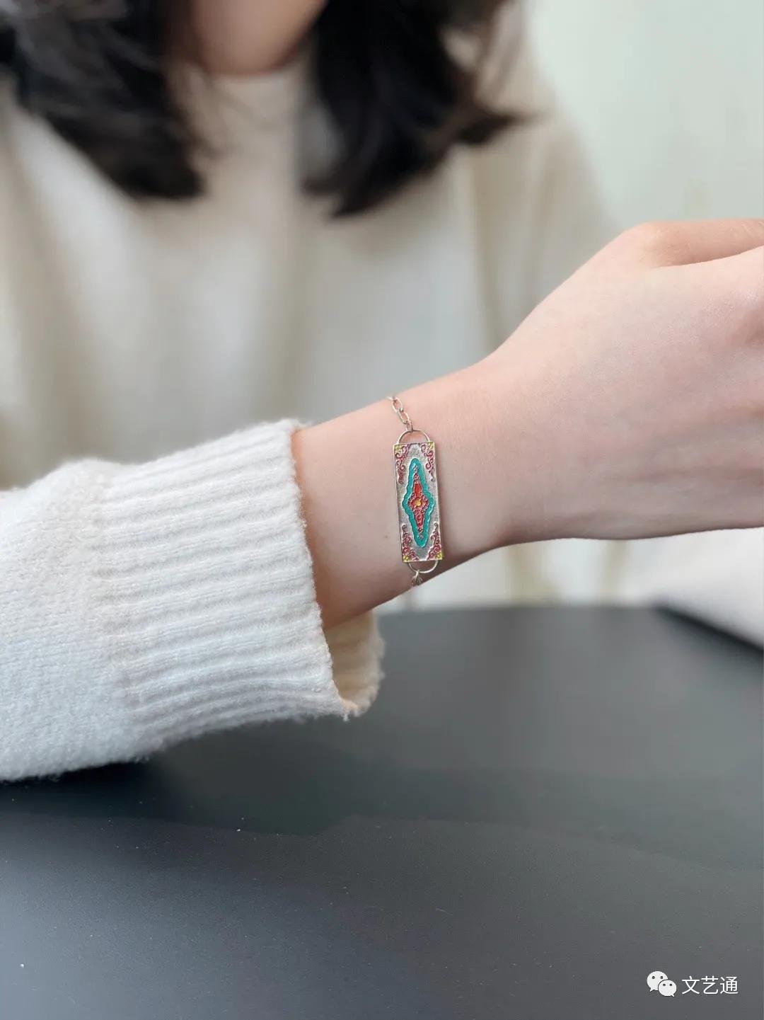 鐝愮悈褰╃摲vlog,鎺愪笣鐝愮悈vlog